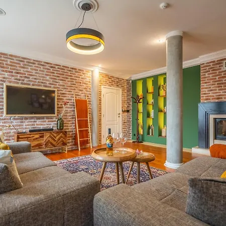 Renovated Boutique Petrus Apartament