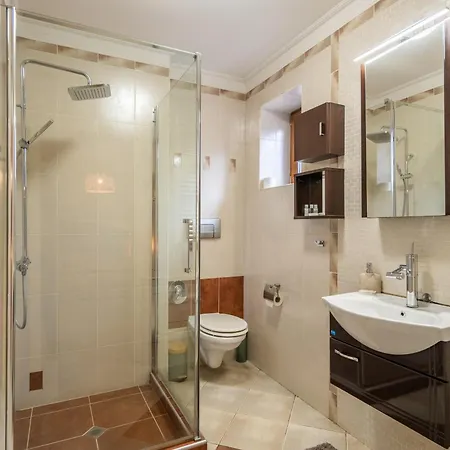 Renovated Boutique Petrus Sofia