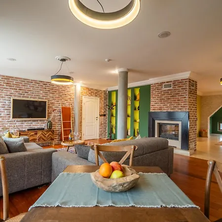 Renovated Boutique Petrus Apartment Sofia