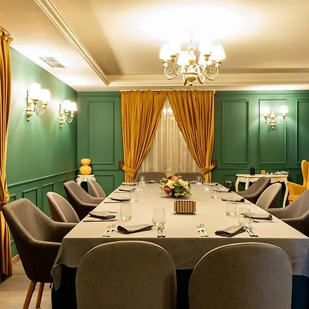 Renovated Boutique Petrus *