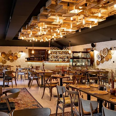 Renovated Boutique Petrus Апартаменты *