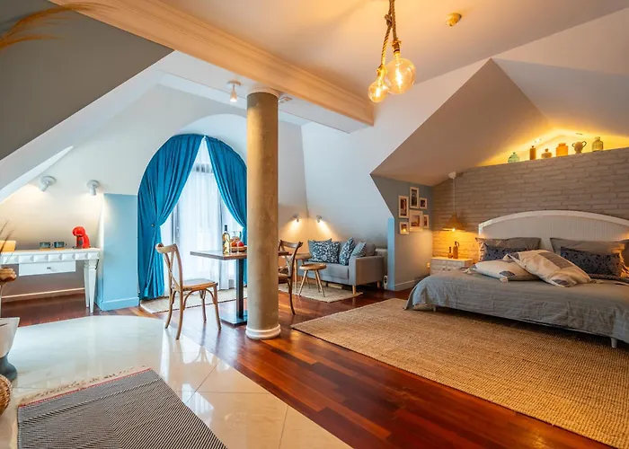 Renovated Boutique Petrus *