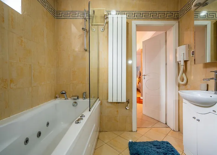 Renovated Boutique Petrus * Sofie