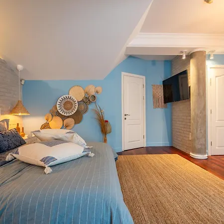 Renovated Boutique Petrus Apartament *