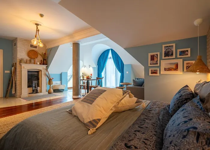 Renovated Boutique Petrus *