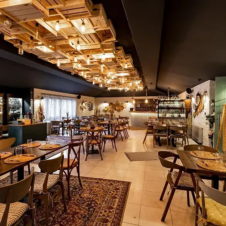 Renovated Boutique Petrus Апартаменты *